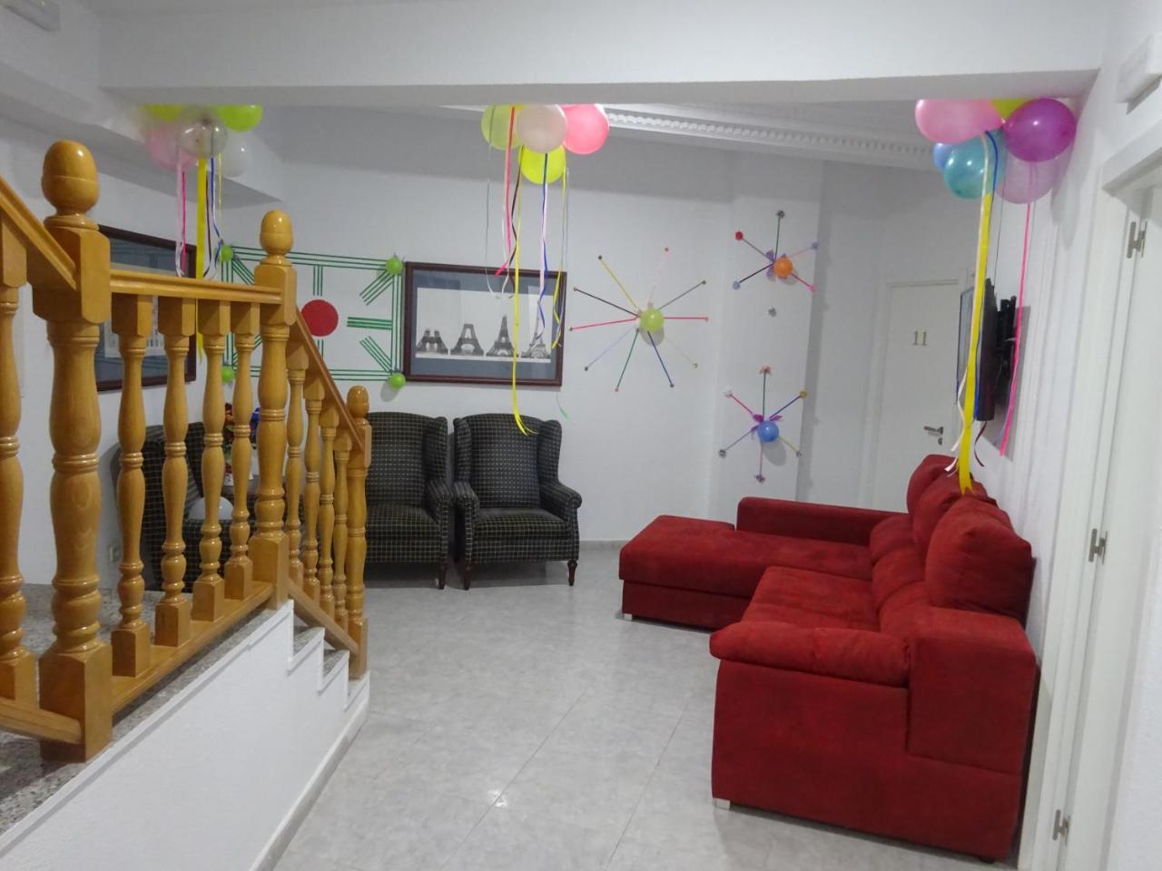 Hostal Lavapies Madrid Bagian luar foto